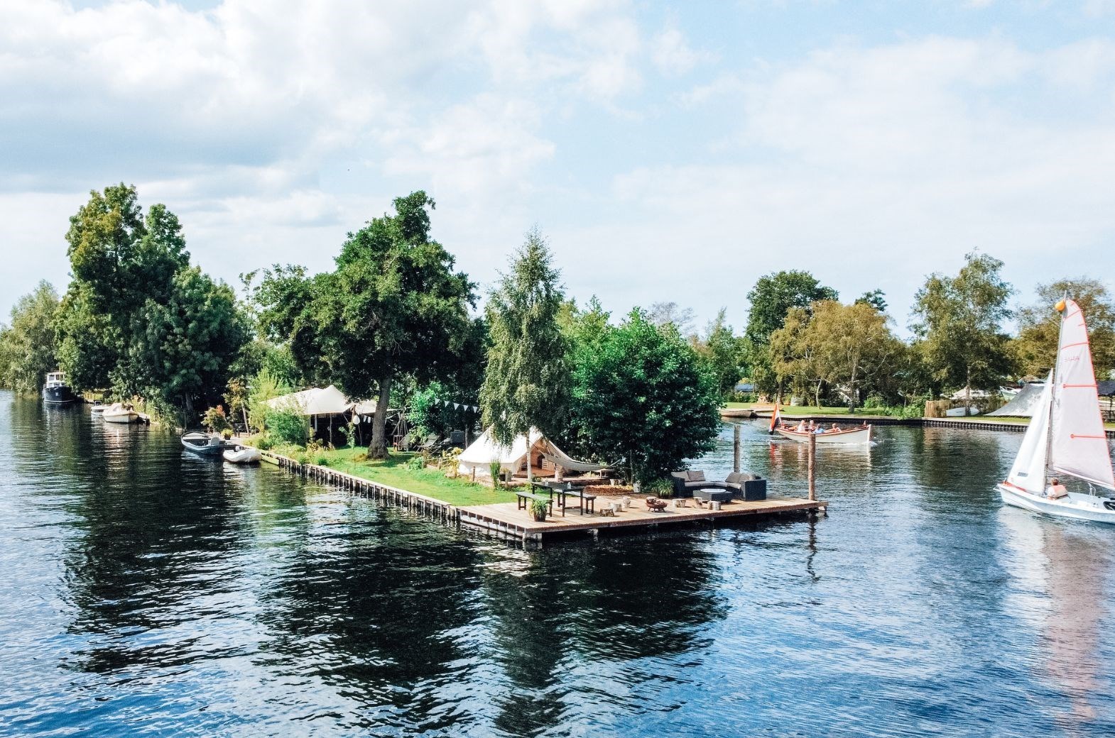 Brainstormen op een privé-eiland in de Vinkeveense Plassen (max. 12 personen)