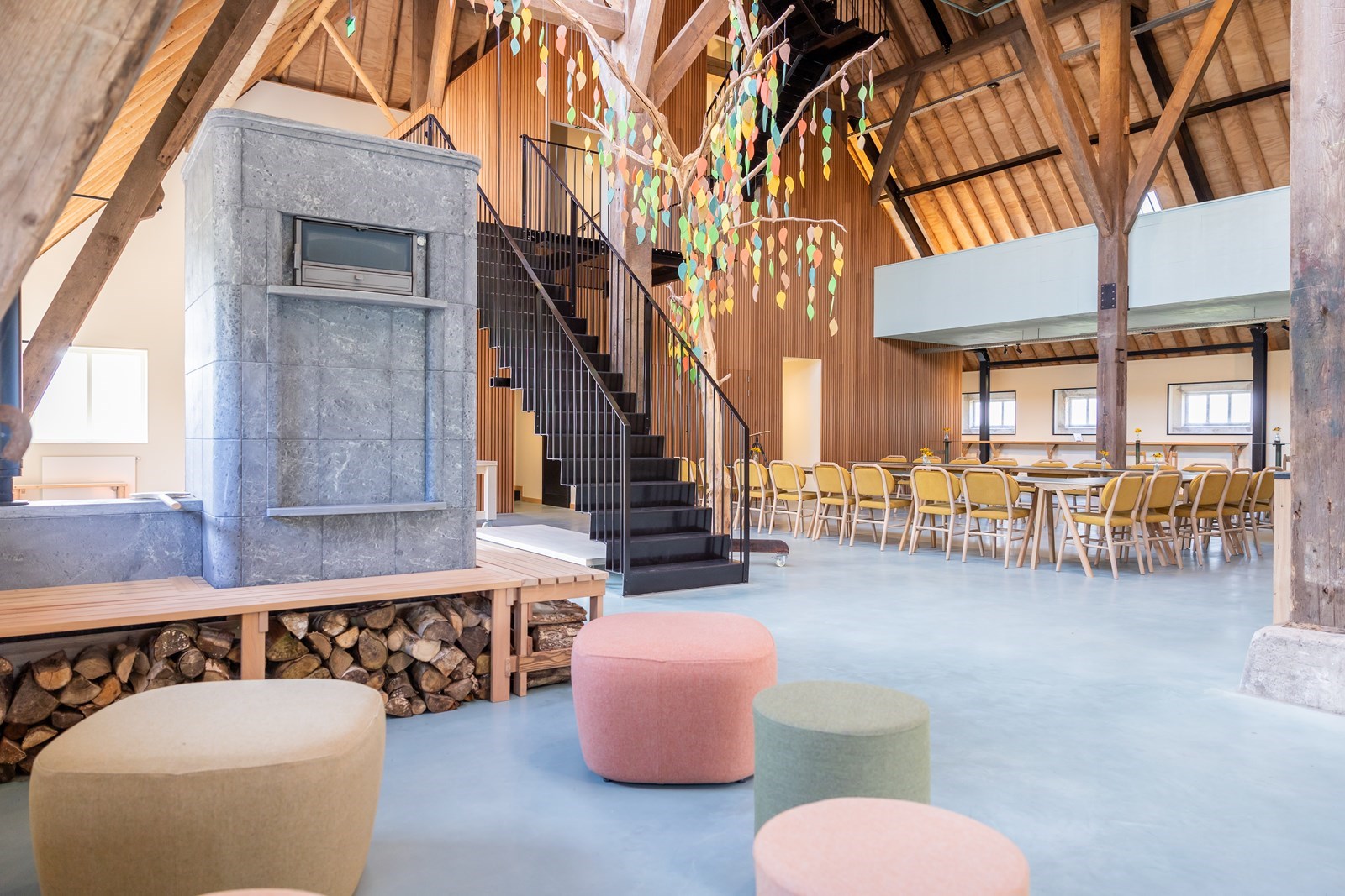 Ecologische vergaderlocatie met 18 stijvolle eenpersoons-slaapkamers