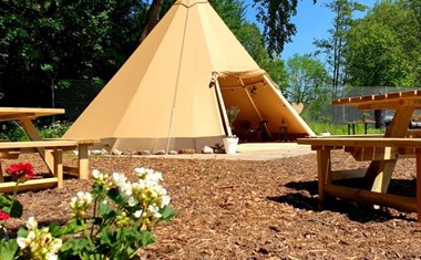 Vergaderen in een Tipi midden in de duinen Vergaderen in een Tipi midden in de duinen