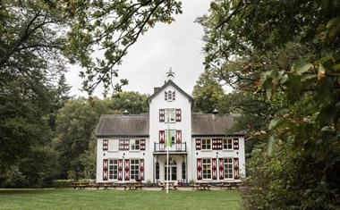 Vergaderen in een statig landhuis in de natuur Vergaderen in een statig landhuis in de natuur