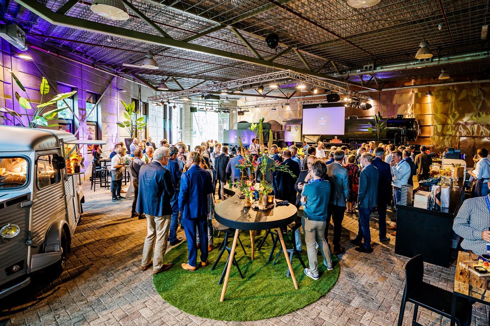 Orgineel vergaderen in het Spoorwegmuseum in Utrecht