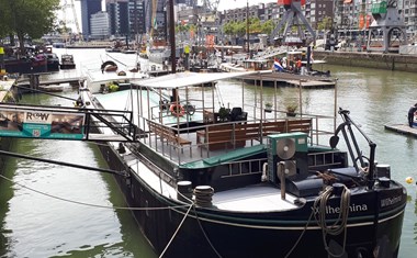 Vergaderen op een schip in het centrum van Rotterdam Vergaderen op een schip in het centrum van Rotterdam