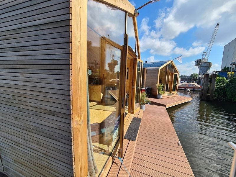 Bijzonder vergaderen in Den Bosch op een Wikkelboat