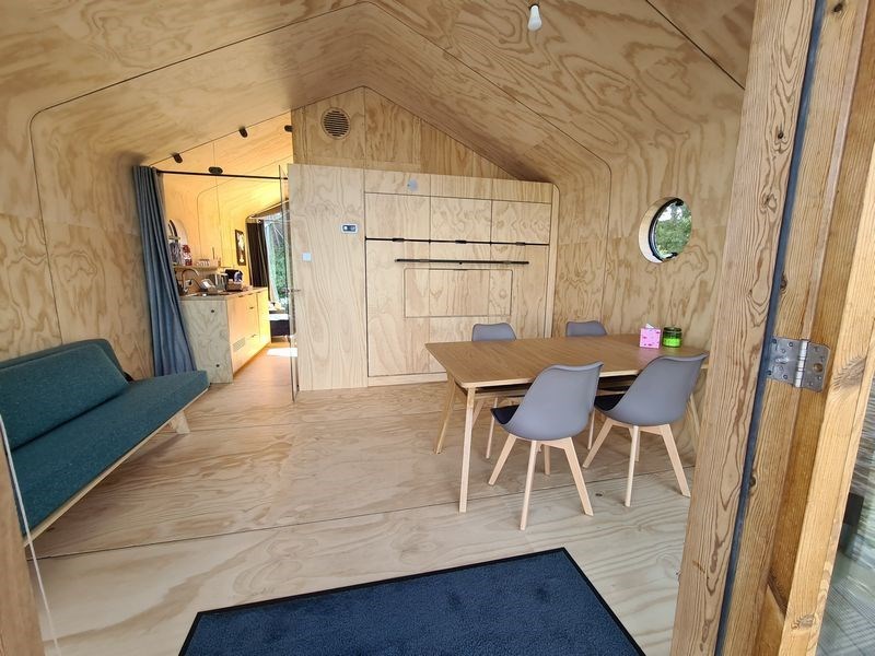 Bijzonder vergaderen in Den Bosch op een Wikkelboat