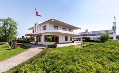 Vergaderen bij Villa Jongerius Vergaderen bij Villa Jongerius