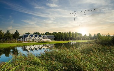 Vergaderen in het groen van het Máximapark Vergaderen in het groen van het Máximapark