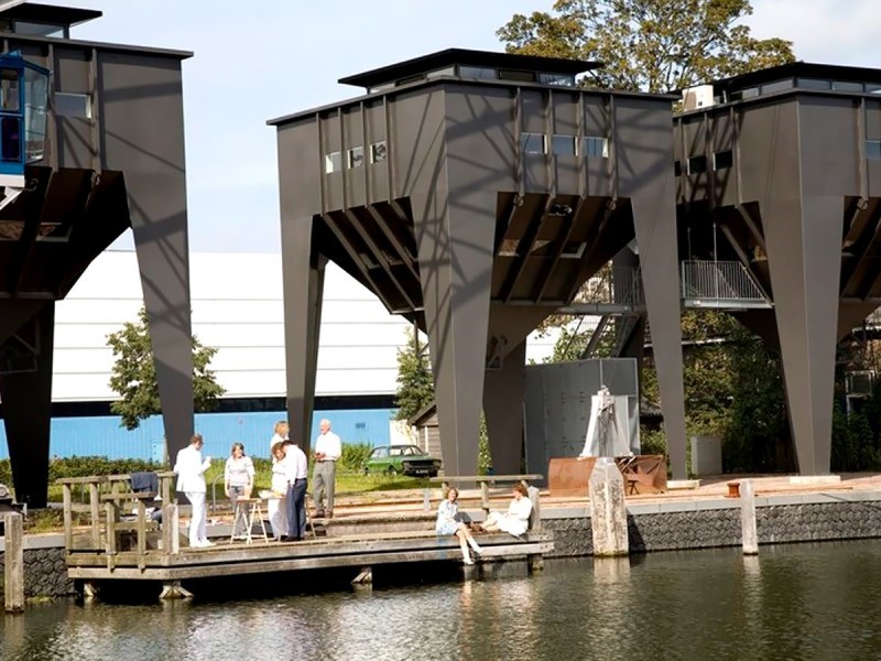 Vergaderen in een Zandtrechter