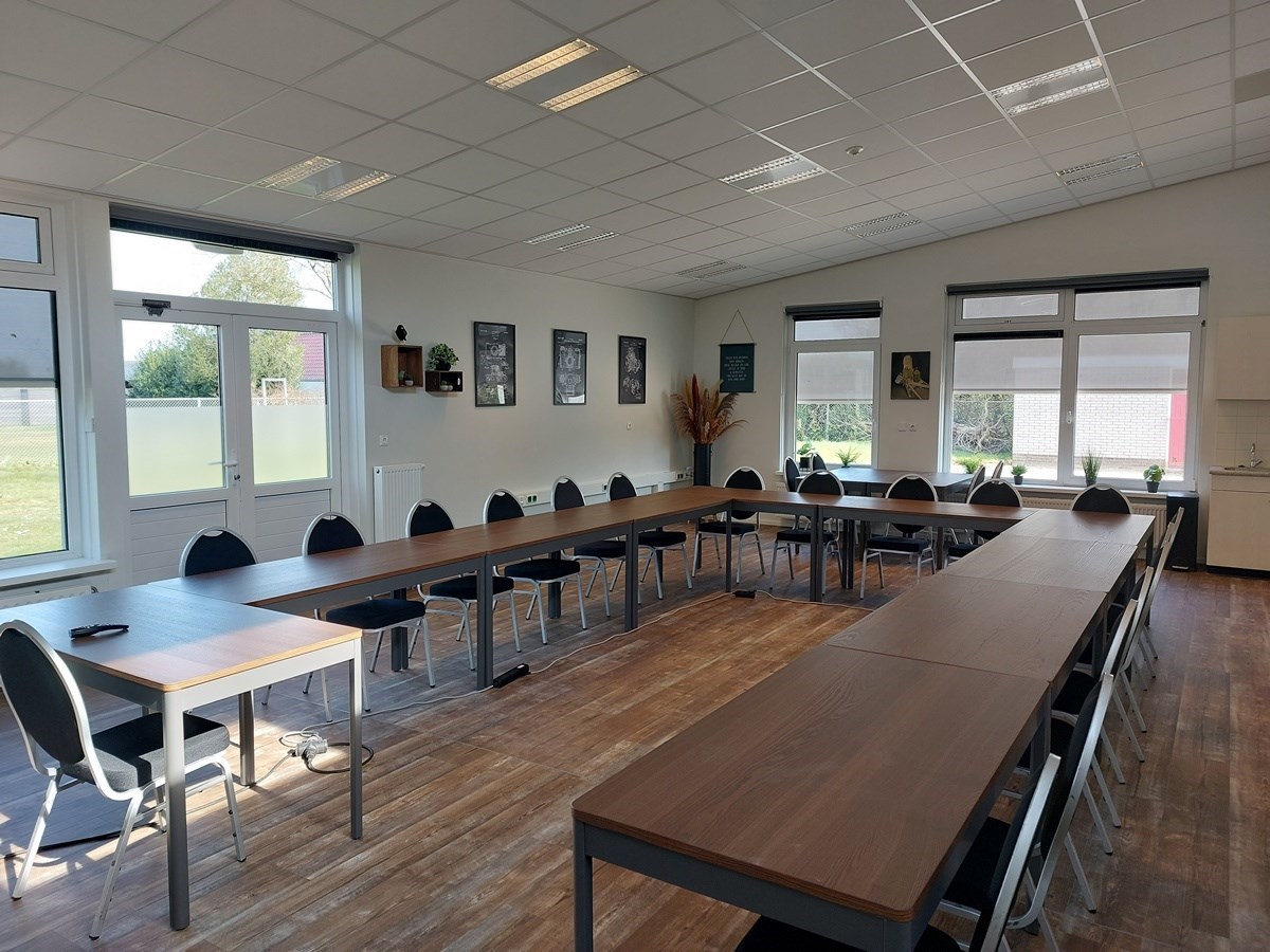 Vergaderen en overnachten in een voormalig schoolgebouw