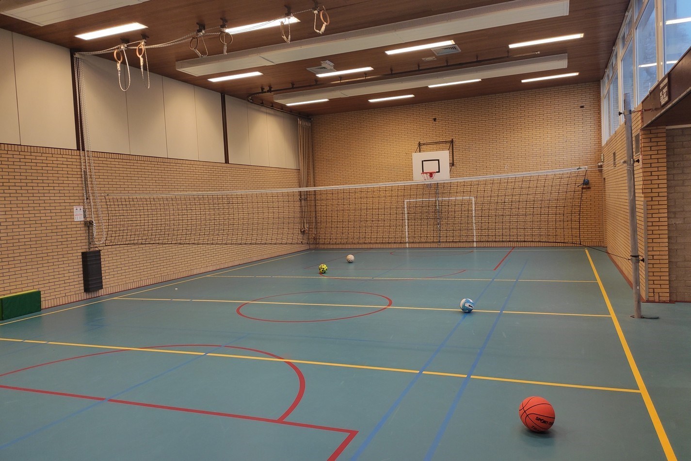 Vergaderen en overnachten in een voormalig schoolgebouw