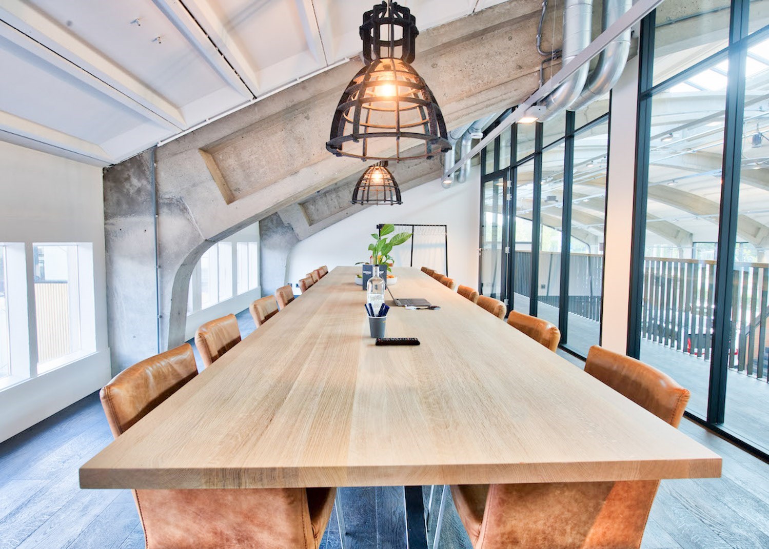 Vergaderen in een voormalige Tinfabriek, één van de meest duurzame vergaderlocaties van Nederland