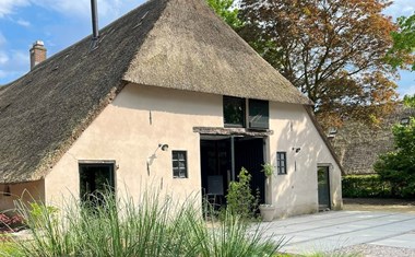 Vergaderen op een monumentale boerderij met een bohemien twist Vergaderen op een monumentale boerderij met een bohemien twist