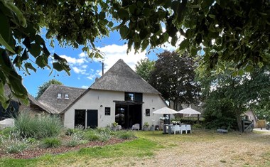 Vergaderen op een monumentale boerderij met een bohemien twist Vergaderen op een monumentale boerderij met een bohemien twist