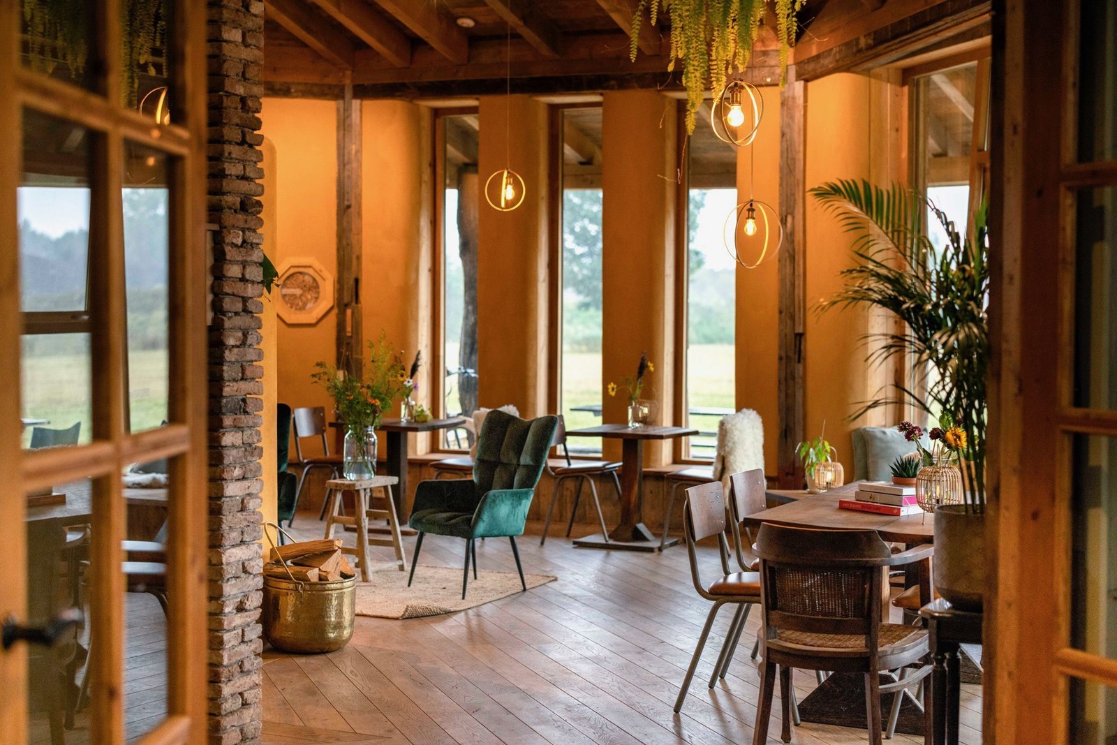 Vergaderen in een bijzonder Slot in de natuur met unieke Torenzaal