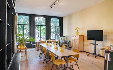 Unieke vergaderlocatie en kookstudio aan de Keizersgracht in Amsterdam Unieke vergaderlocatie en kookstudio aan de Keizersgracht in Amsterdam