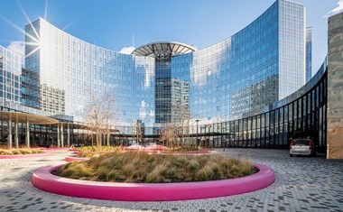 Unieke vergaderruimte in Amsterdam met de nieuwste vergadertechnologieën Unieke vergaderruimte in Amsterdam met de nieuwste vergadertechnologieën