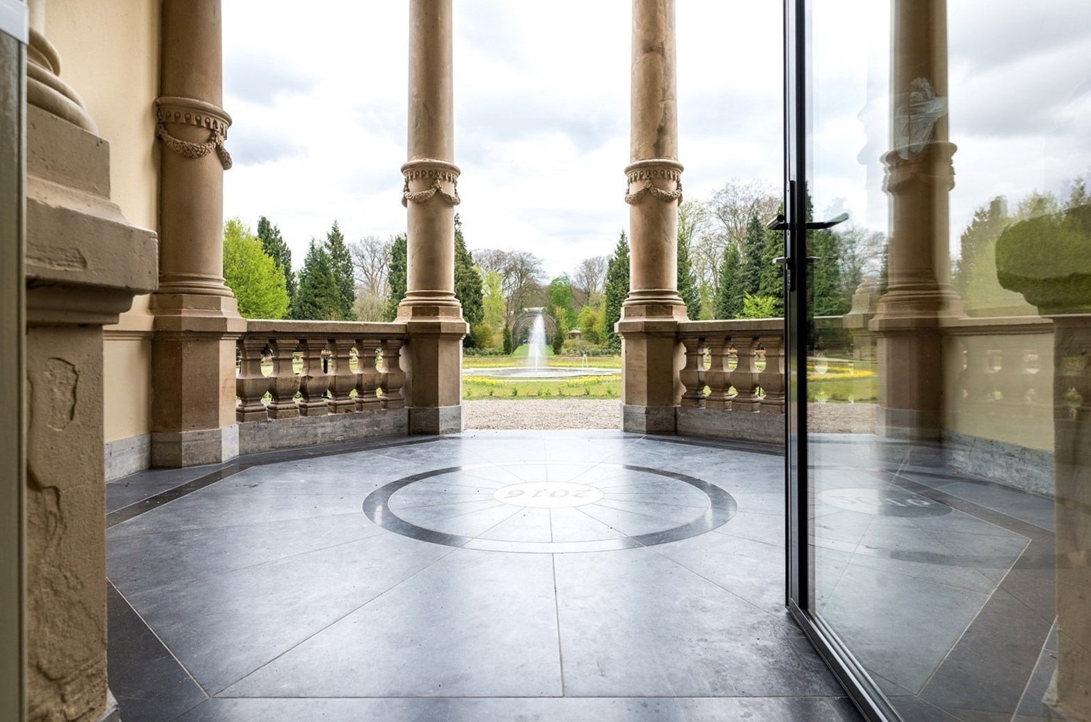 Vergaderen in een 19-eeuwse Oranjerie