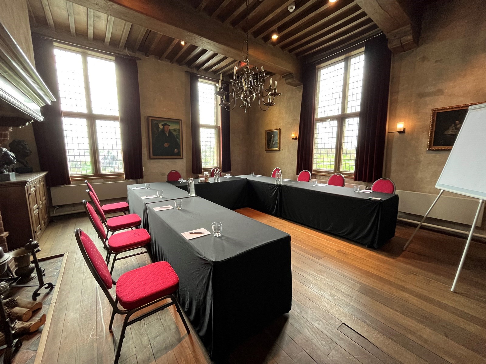 Vergaderen in klassiek Kasteel