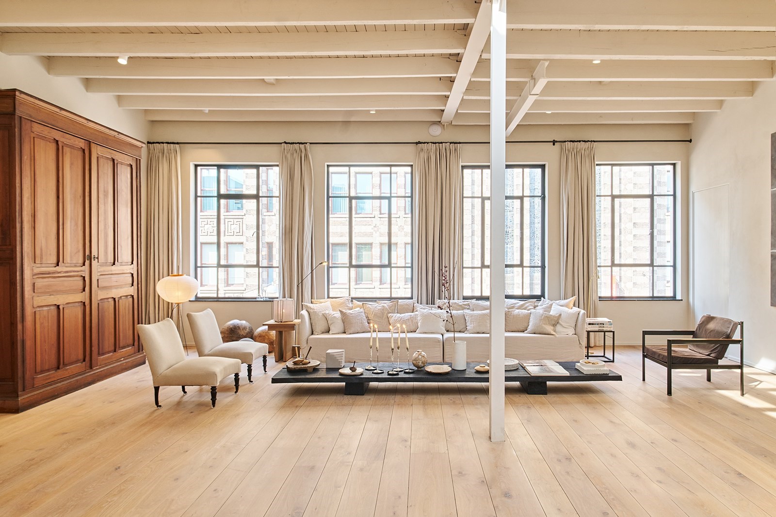 Vergaderen in een Atelier in de beroemde Gouden Bocht