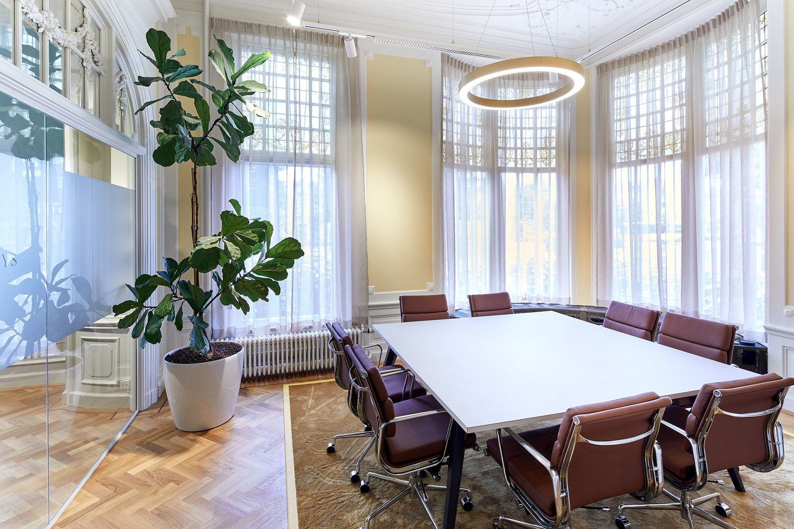 Vergaderen in een monumentale kantoorvilla in Den Bosch