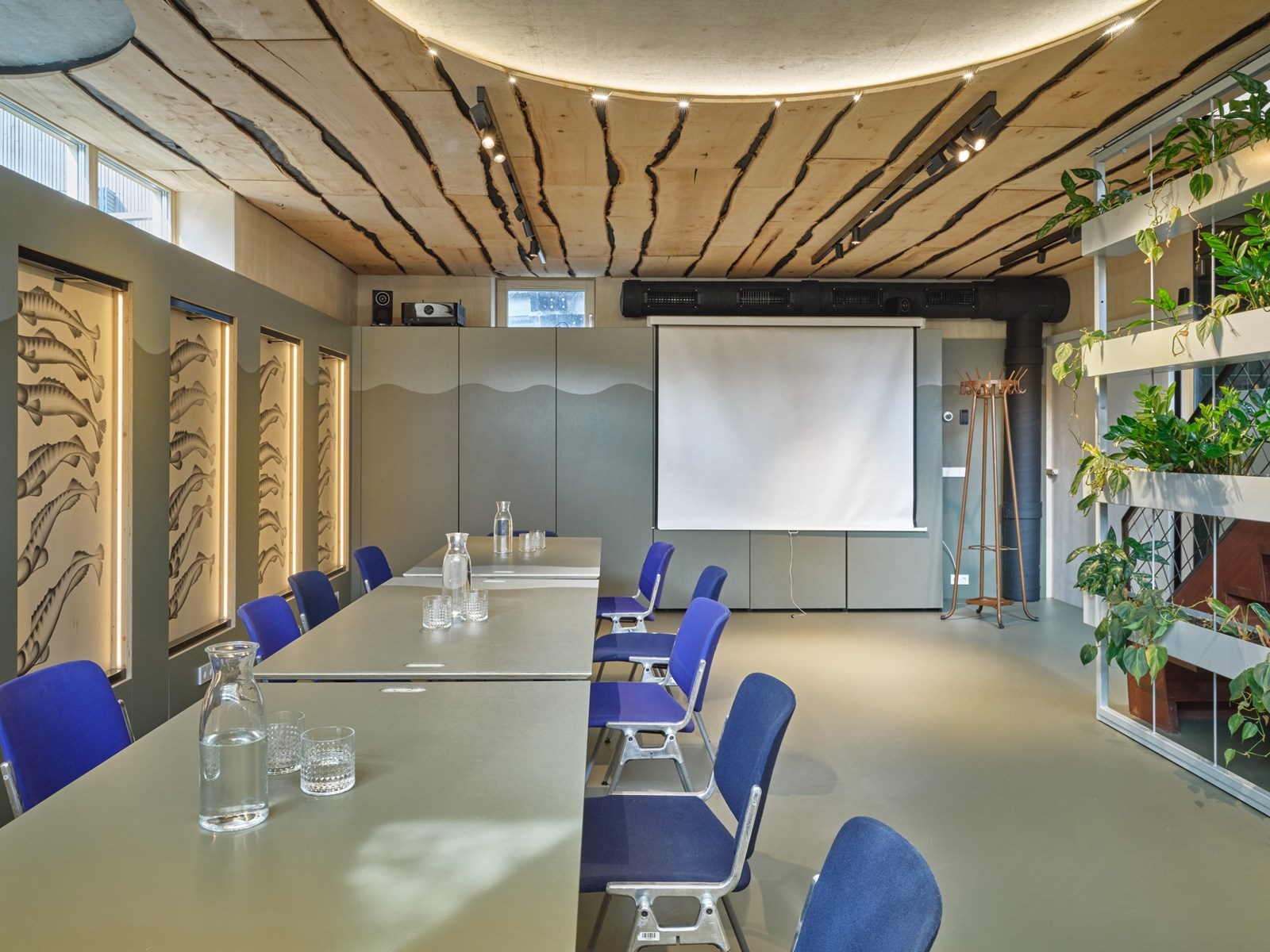 Vergaderen op het water in Amsterdam, in de meest duurzaam drijvende woonwijk van Europa