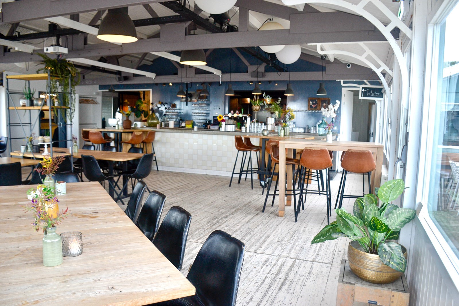 Vergaderen aan zee vlakbij Amsterdam en met gratis parkeerplek