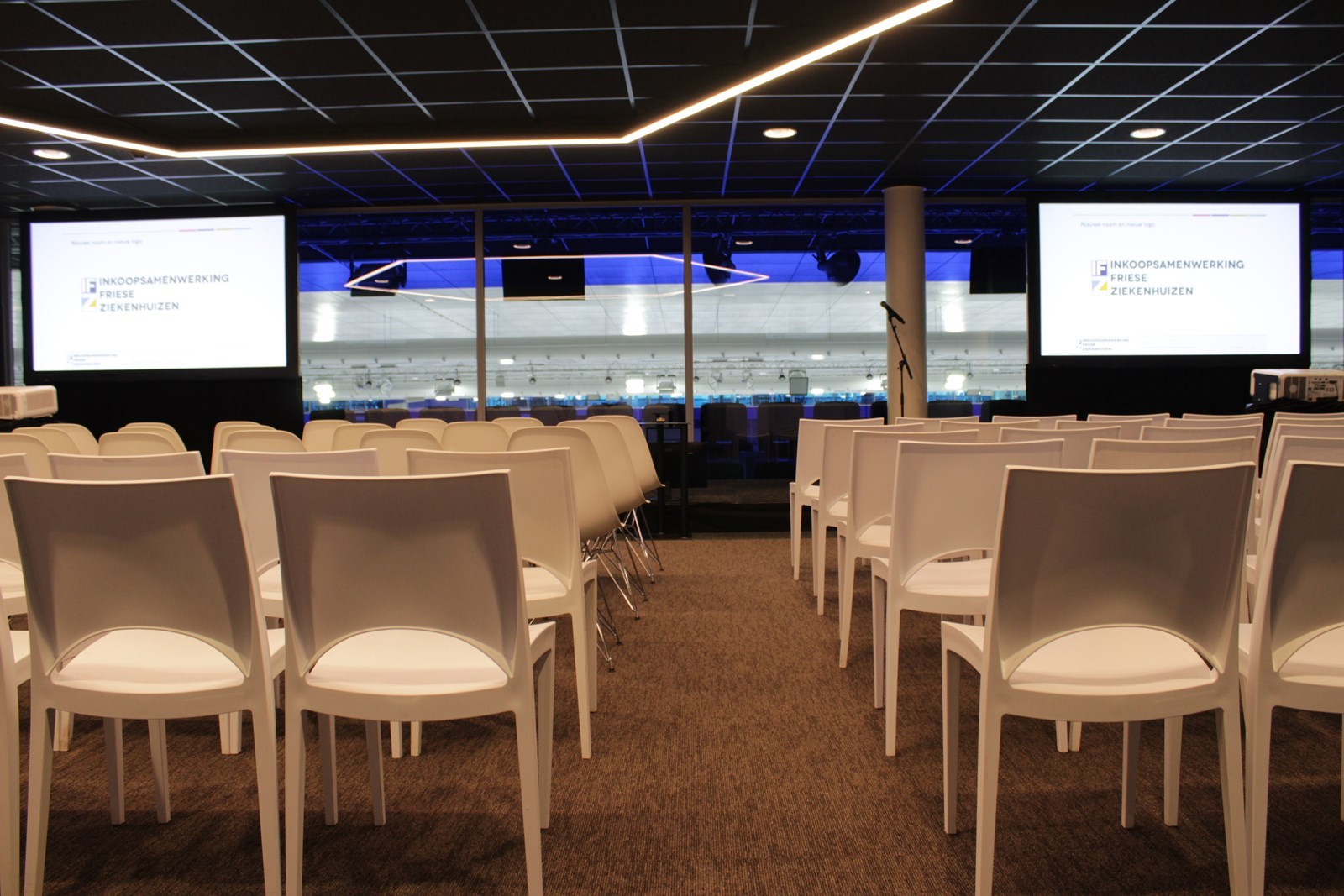 Vergaderen in Thialf, het schaatshart van de wereld