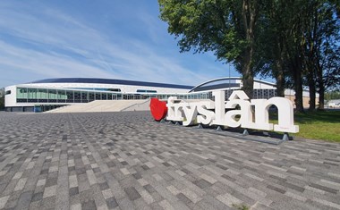 Vergaderen in Thialf, het schaatshart van de wereld Vergaderen in Thialf, het schaatshart van de wereld