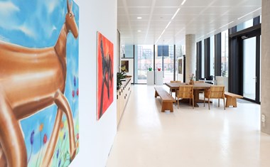 Vergaderen in een kunstgalerie in het creatieve hart van Eindhoven Vergaderen in een kunstgalerie in het creatieve hart van Eindhoven