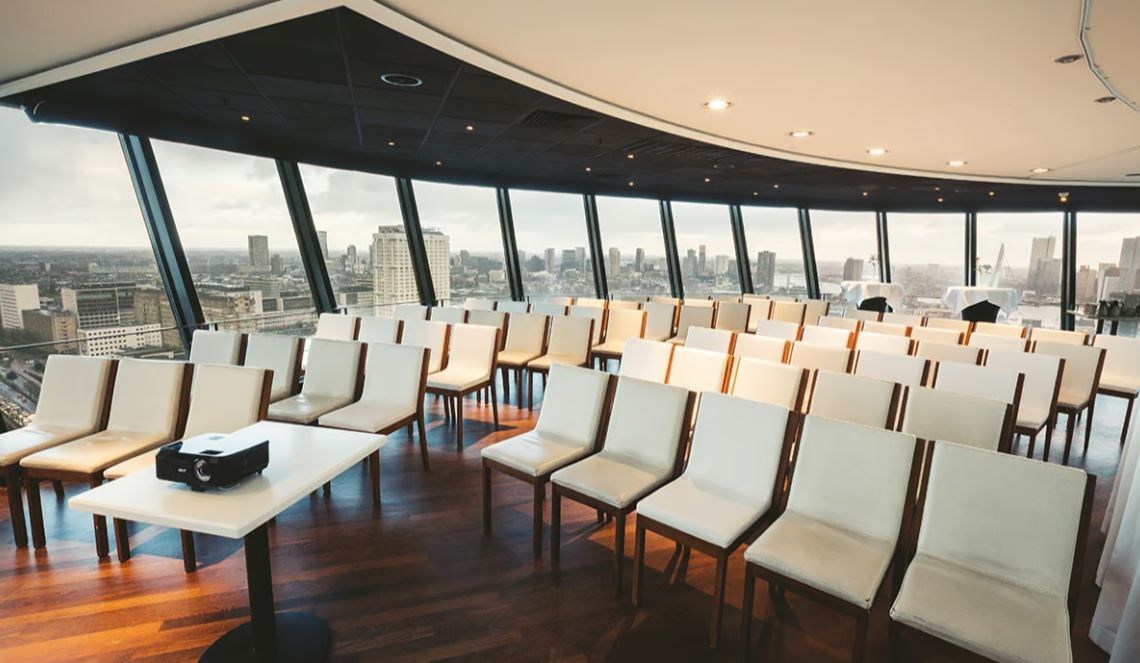 Vergaderen bovenop de Euromast in Rotterdam