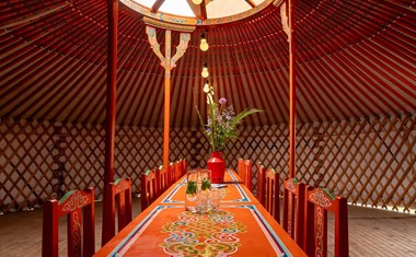Vergaderen in een Mongoolse Yurt Vergaderen in een Mongoolse Yurt