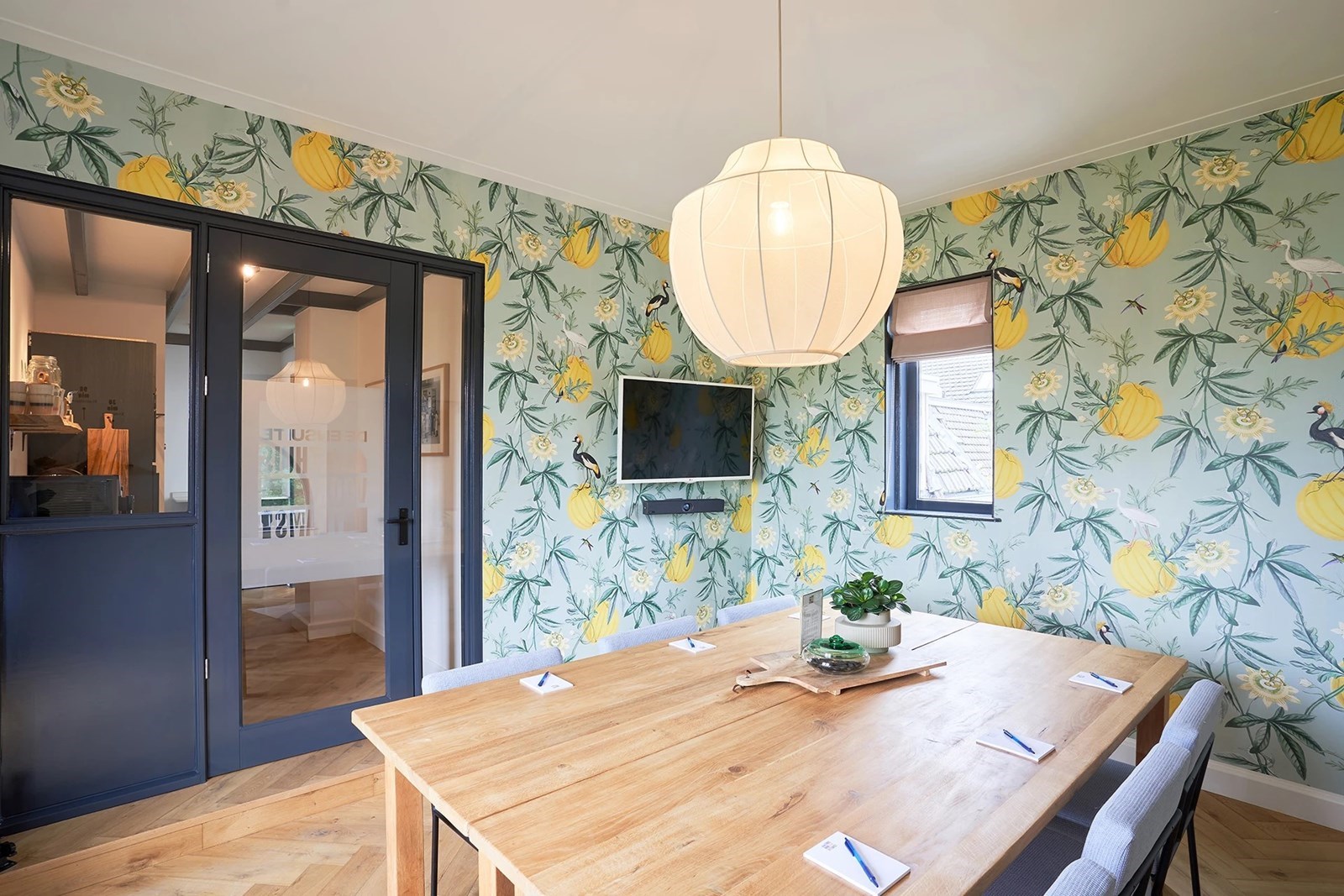 Vergaderen in een karakteristiek pand aan de rand van het bos