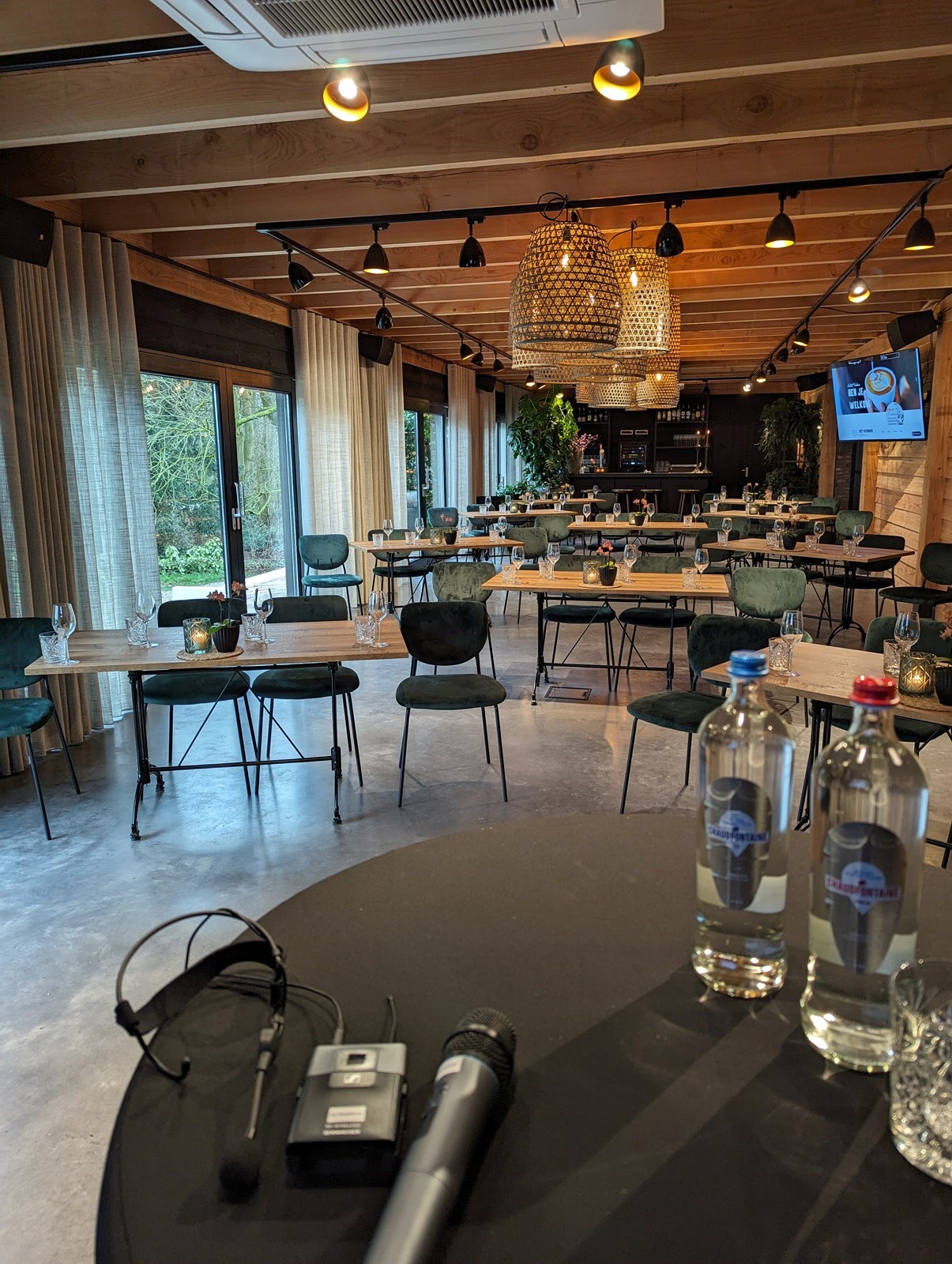 Vergaderen in een cultuurhistorische boerderij met panoramisch uitzicht over de Maas