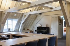 Vergaderen in de historische huiskamer van Abcoude Vergaderen in de historische huiskamer van Abcoude