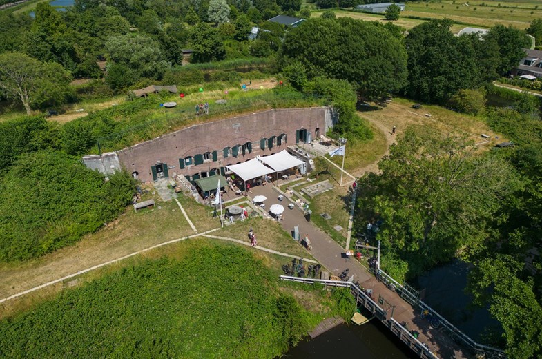 Origineel vergaderen in een Fort dat deel uitmaakt van de Nieuwe Hollandse Waterlinie Origineel vergaderen in een Fort dat deel uitmaakt van de Nieuwe Hollandse Waterlinie