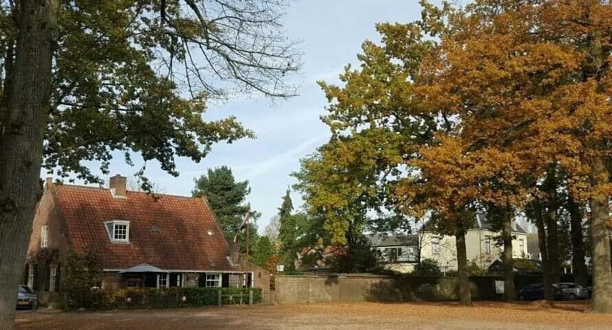 Vergaderen en overnachten tegenover Kasteel Amerongen