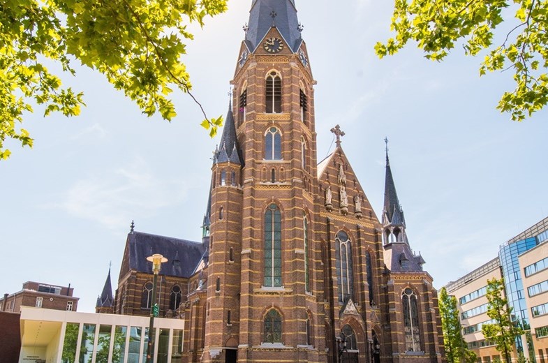 Origineel vergaderen in een Kerk in Eindhoven Origineel vergaderen in een Kerk in Eindhoven