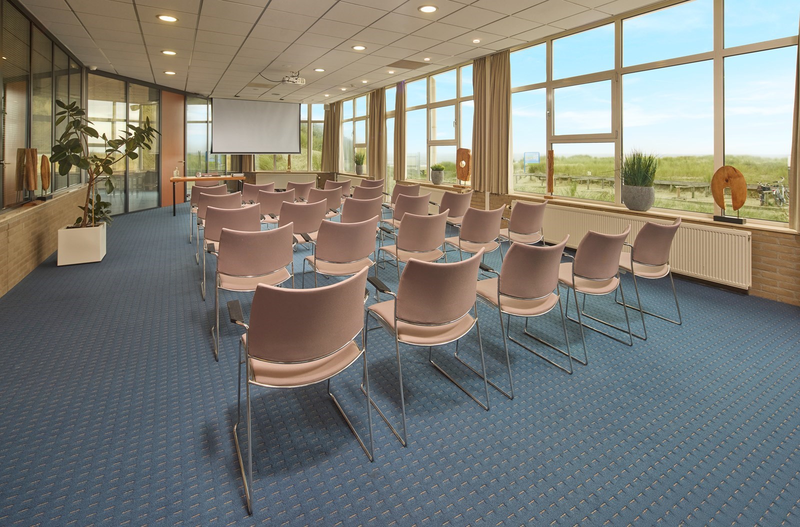 Vergaderen en overnachten in een uniek hotel direct aan zee