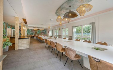 Origineel vergaderen en overnachten in de bossen Limburg Origineel vergaderen en overnachten in de bossen Limburg