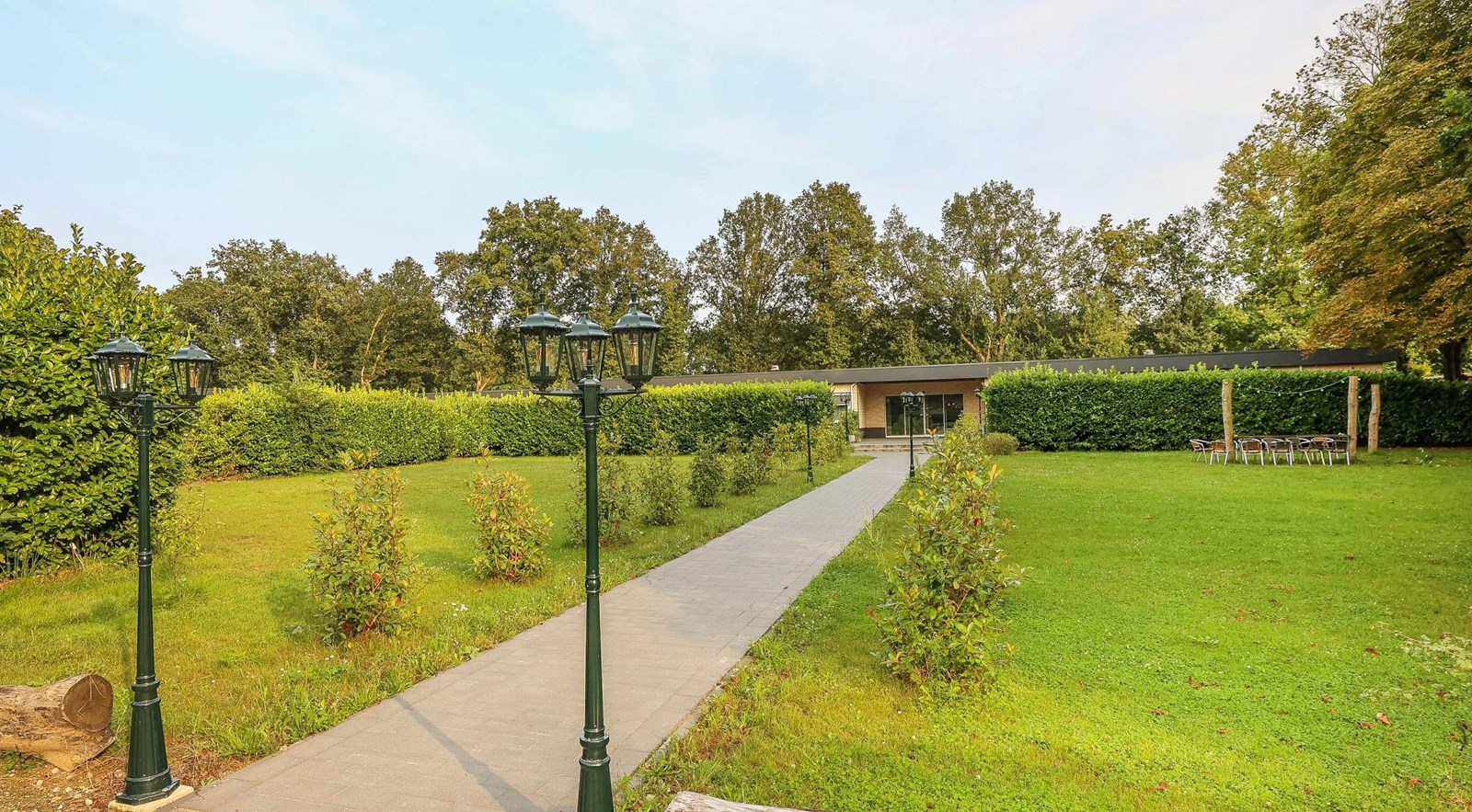 Origineel vergaderen en overnachten in de bossen Limburg