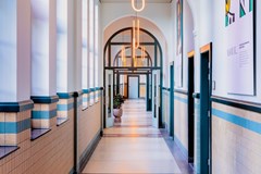 Vergaderen en overnachten in een voormalige meisjesschool uit 1922 Vergaderen en overnachten in een voormalige meisjesschool uit 1922