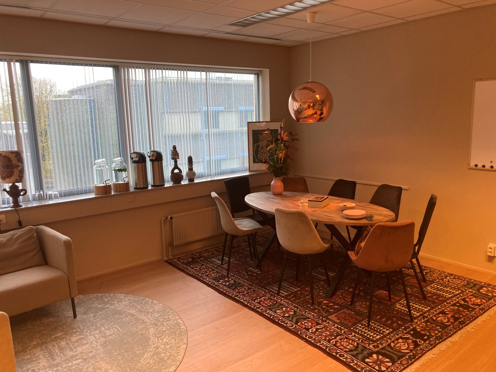 Origineel vergaderen in het oude Pieter Baan centrum in Utrecht