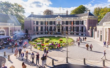 Origineel vergaderen op Kasteel Groeneveld Origineel vergaderen op Kasteel Groeneveld
