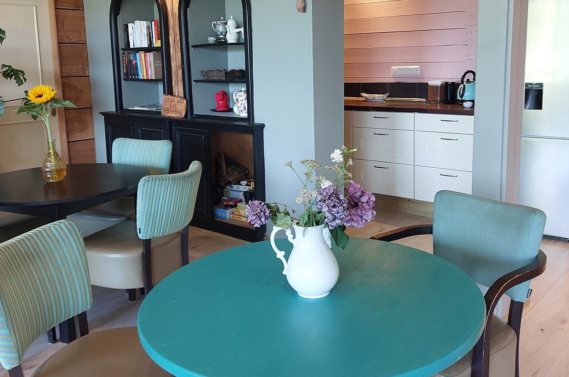 Origineel vergaderen in een theetuin in de natuur aan de zuidkant van Breda