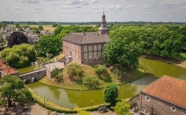 Origineel vergaderen in een eeuwenoude burcht Origineel vergaderen in een eeuwenoude burcht