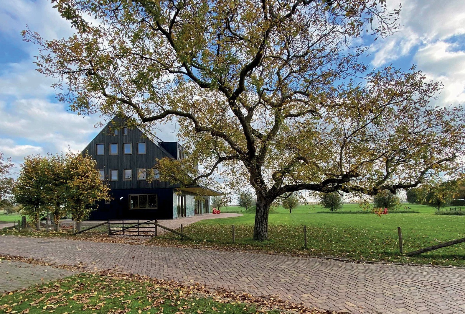 Origineel vergaderen in een oude Boerenschuur omgetoverd tot prachtige architectonische parel