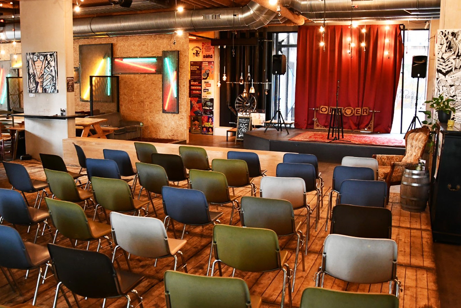 Origineel vergaderen in een biercafé in Utrecht