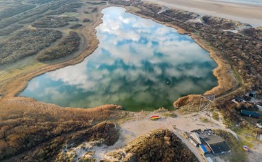Origineel vergaderen in je eigen strandpaviljoen aan een privéstrand Origineel vergaderen in je eigen strandpaviljoen aan een privéstrand