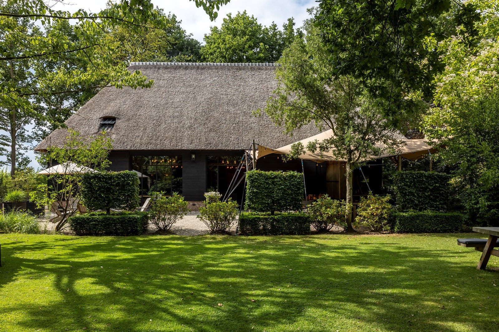 Drie unieke en karaktervolle locaties in het groen, voor teams & trainingen