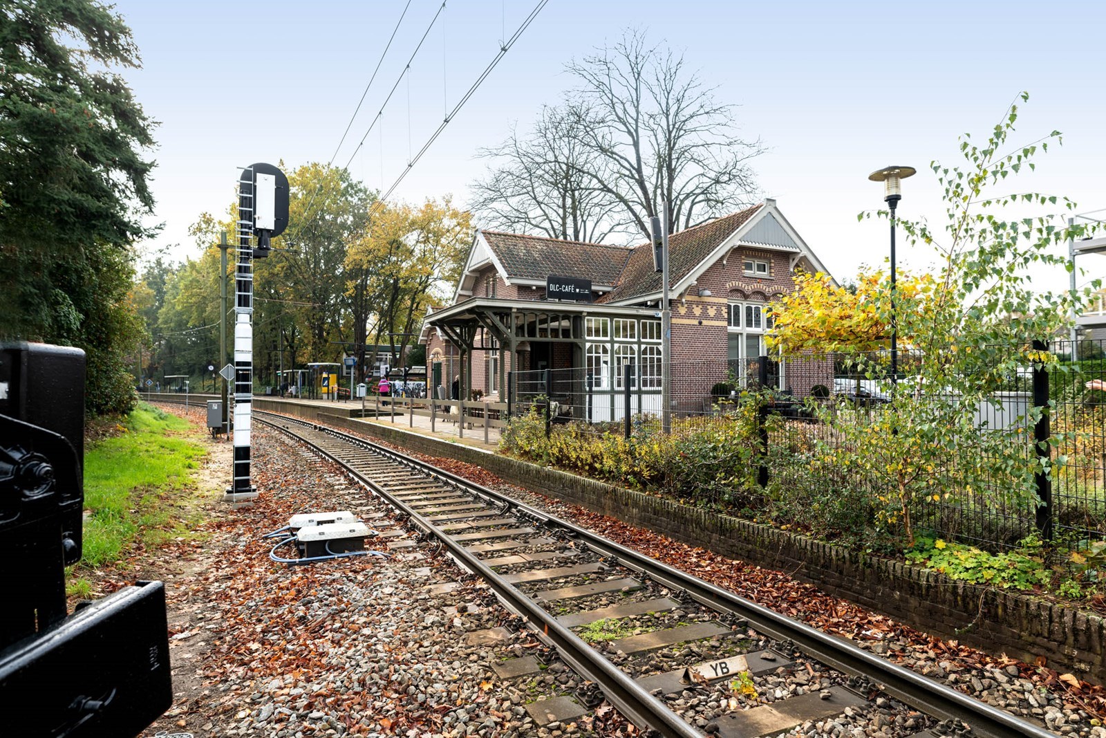 Vergaderen in het rijksmonument van station Soestdijk, de vroegere Koninklijke wachtkamer van Koningin Emma
