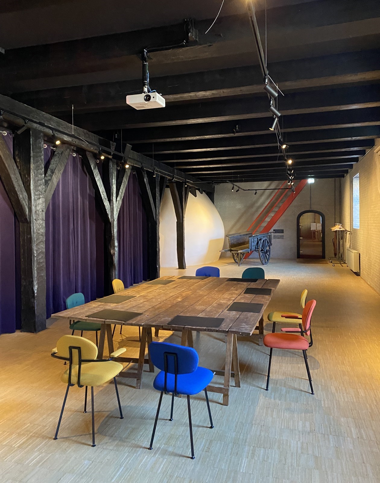 Vergaderen in een historische Tabakswaag op de Utrechtse Heuvelrug